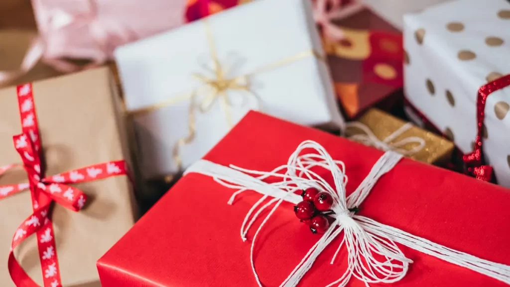 Corporate Gifts for Employees